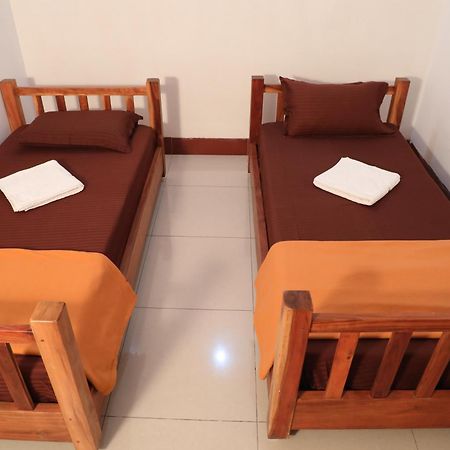 Manora Residency Hotel ปอนดิเชอรี ภายนอก รูปภาพ