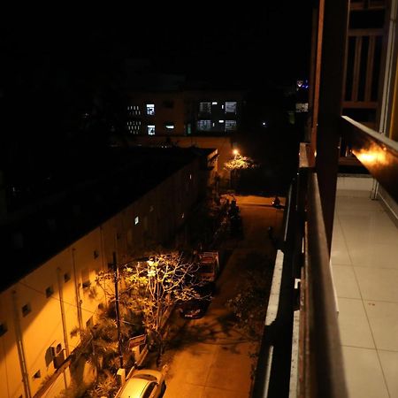 Manora Residency Hotel ปอนดิเชอรี ภายนอก รูปภาพ