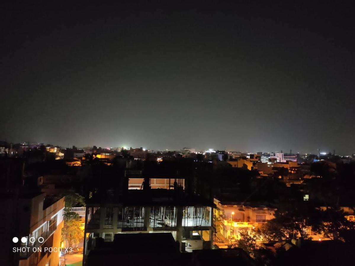 Manora Residency Hotel ปอนดิเชอรี ภายนอก รูปภาพ