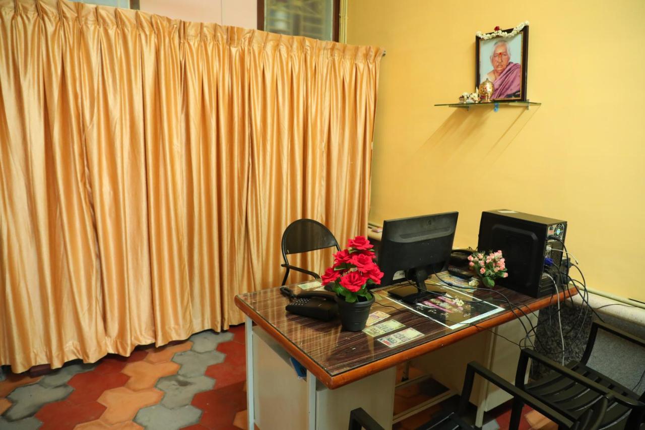 Manora Residency Hotel ปอนดิเชอรี ภายนอก รูปภาพ