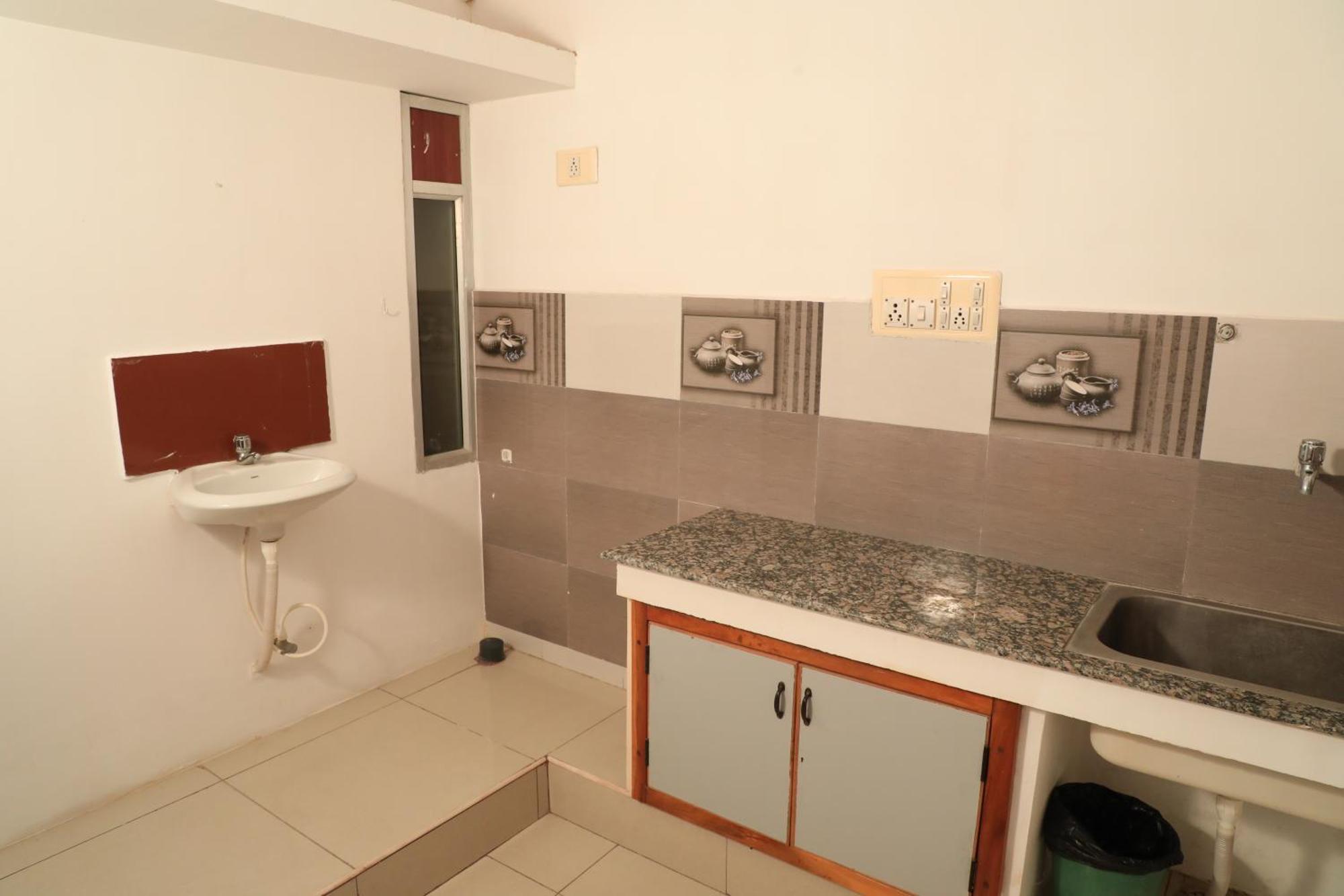 Manora Residency Hotel ปอนดิเชอรี ภายนอก รูปภาพ