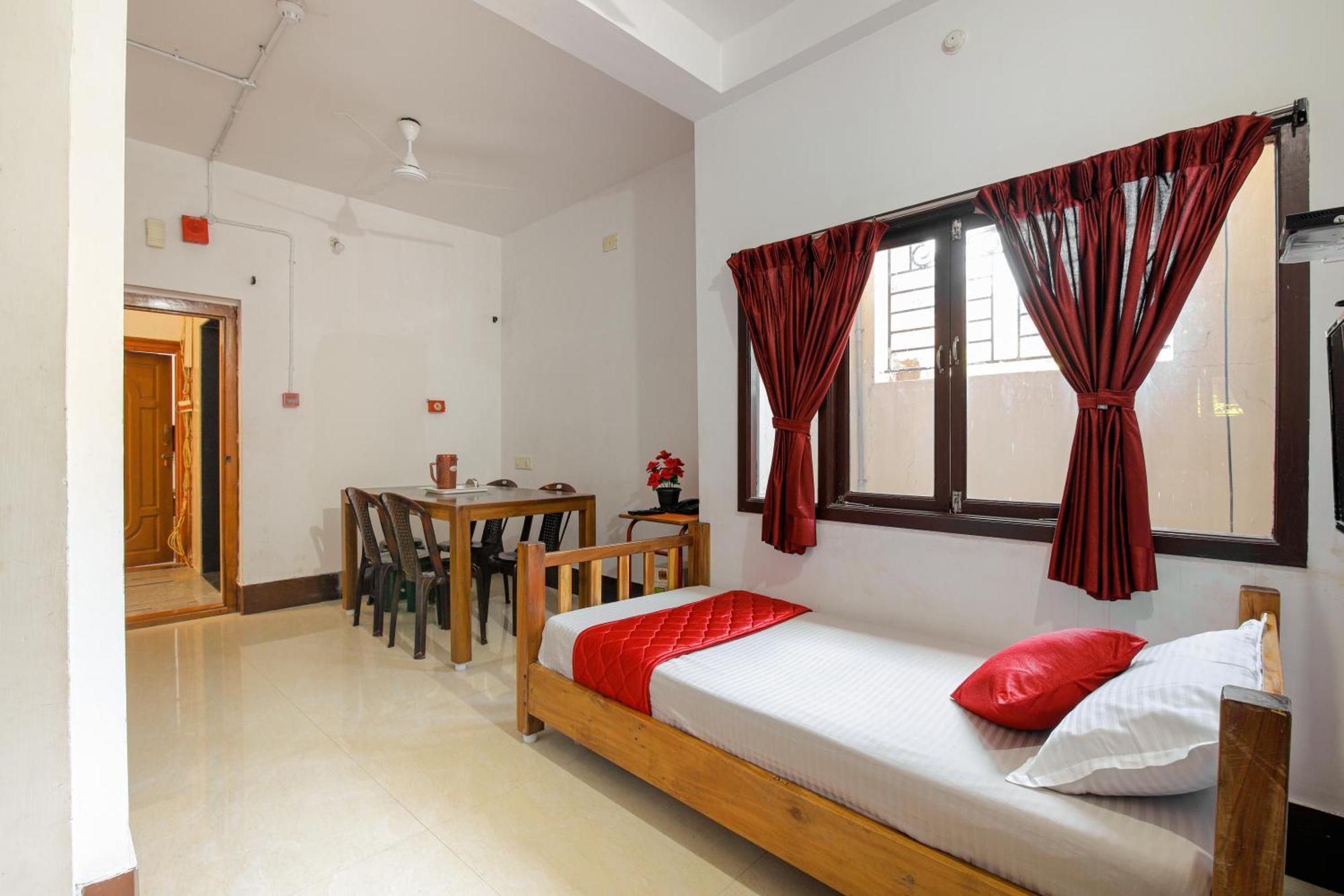 Manora Residency Hotel ปอนดิเชอรี ภายนอก รูปภาพ