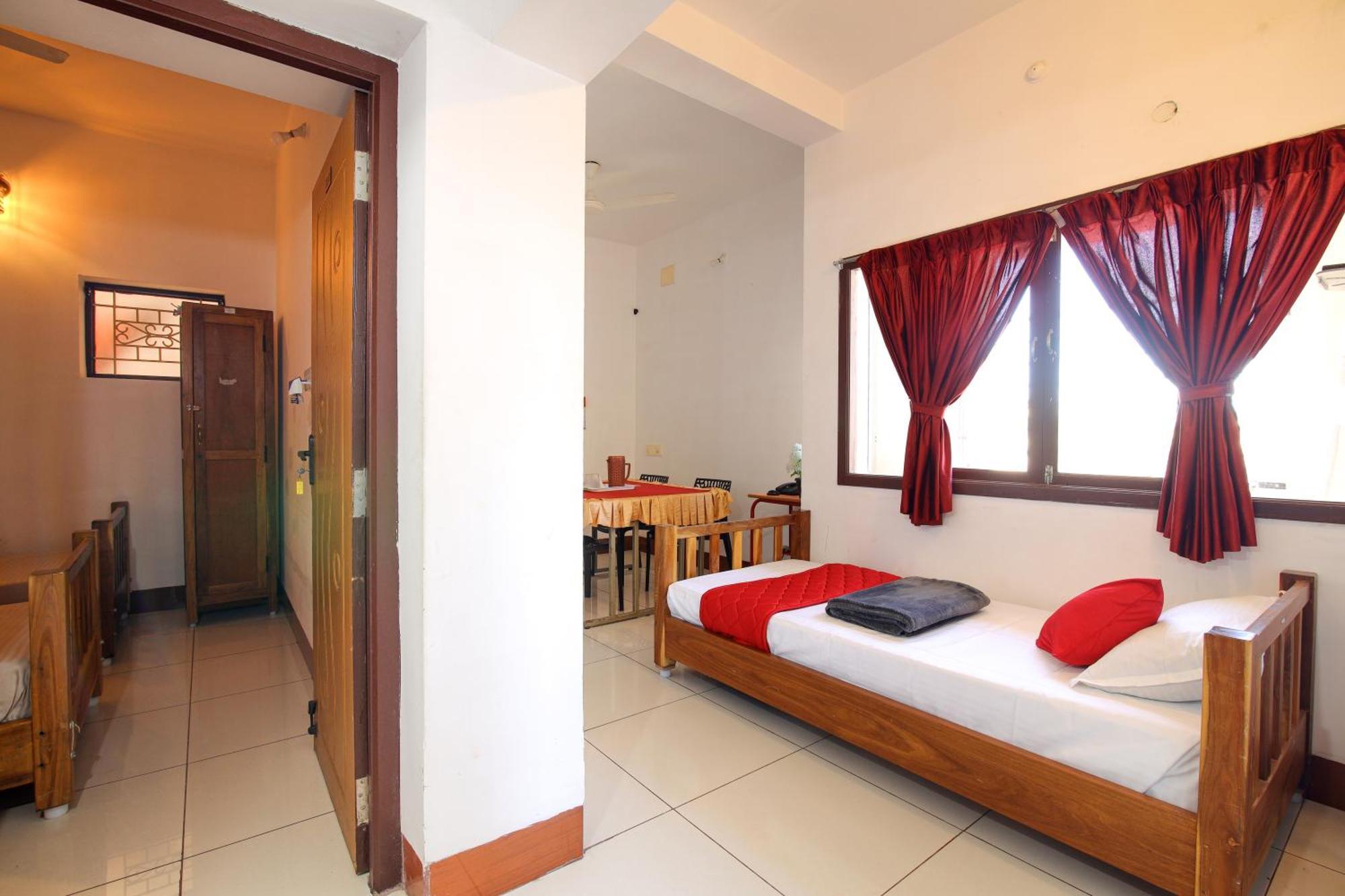Manora Residency Hotel ปอนดิเชอรี ภายนอก รูปภาพ