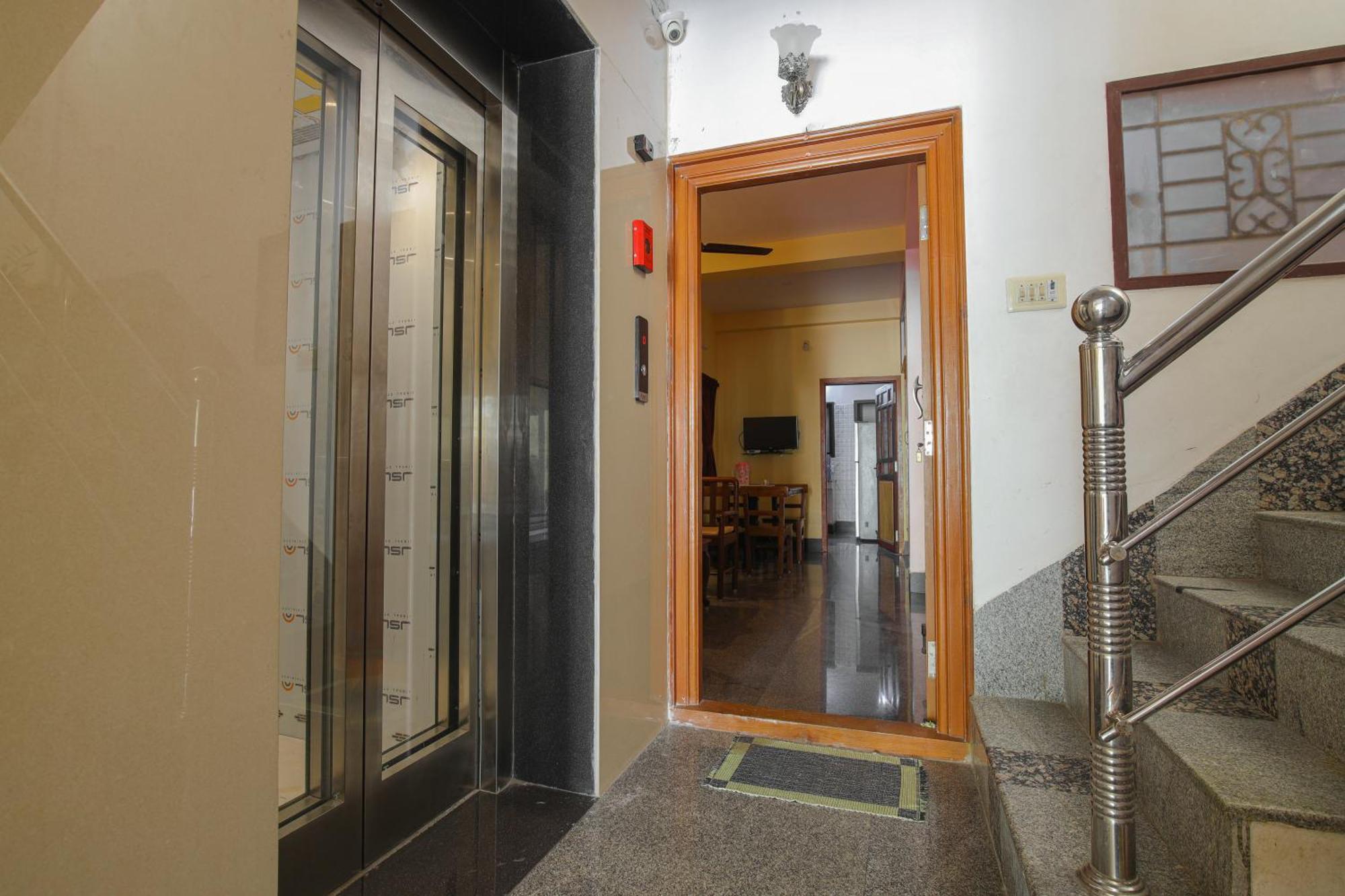 Manora Residency Hotel ปอนดิเชอรี ภายนอก รูปภาพ